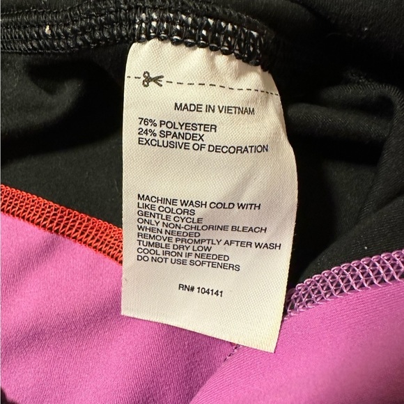 DSG Tank & Leggings Bundle Momentum High Rise 7/8 Performance Mock Neck Crop - Picture 9 of 16